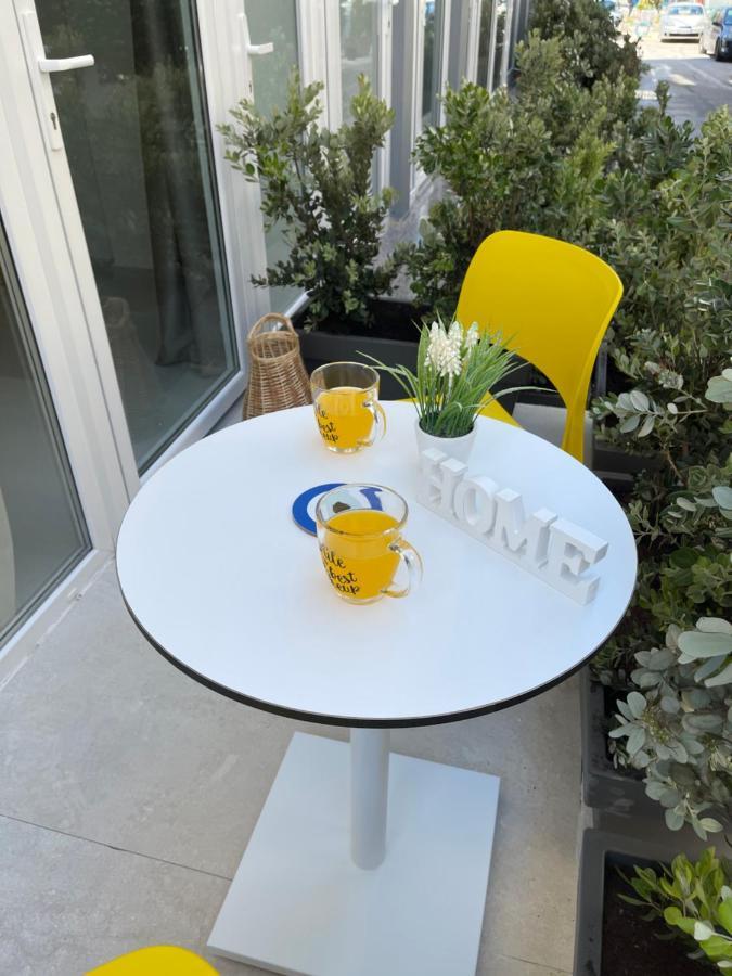 Vela Apartament 2 Saranda Extérieur photo